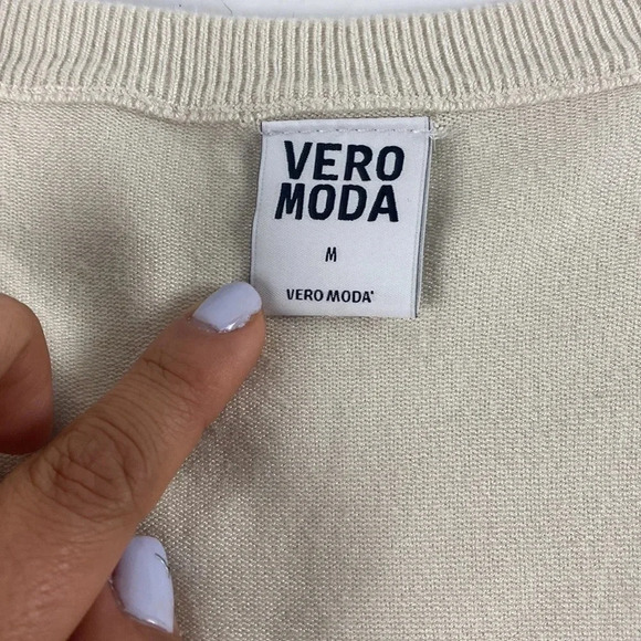 2/$25 Cream beige off white long sleeve vneck pullover with pockets tunic sz M - Picture 3 of 12